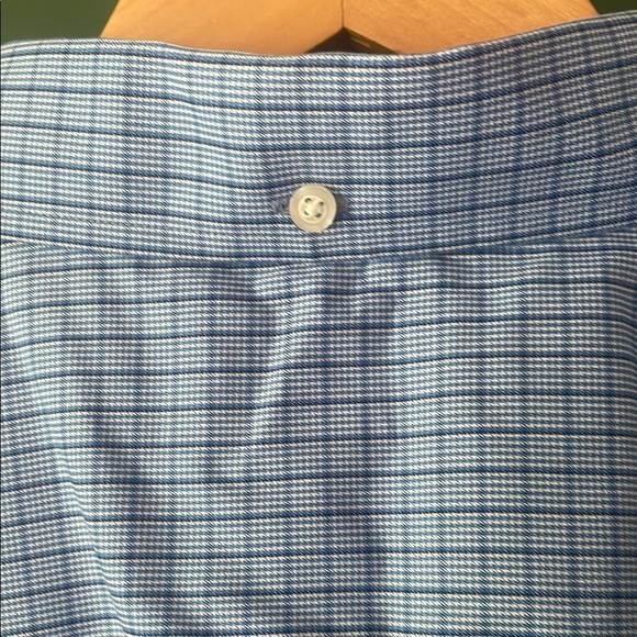 Duluth Trading Co Men's XL Blue & White Plaid Relaxed Fit Button Down Shirt - Picture 6 of 7